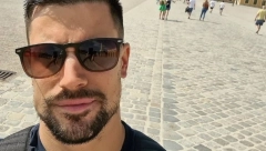 VASILIJE ILI JOSIP, KO JE BOLJI FRAJER? Najzgodniji doktor u Srbiji dobio protivnika u Hrvatskoj