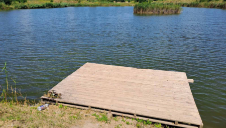 MOMAK (25) SE DANAS U 14 SATI UDAVIO U VELIKOJ MORAVI Dva brata ušla u reku, jedan izašao, drugi ne