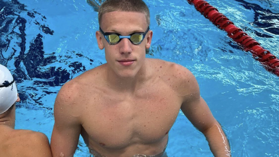 SRBIJA IMA NOVU PLIVAČKU NADU Justin Cvetkov oborio rekord i osvojio olimpijsko zlato