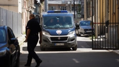 PAŠAJLIĆ STIGAO U PRVI OSNOVNI SUD Držao ćerku zatočenu u stanu (FOTO/VIDEO)