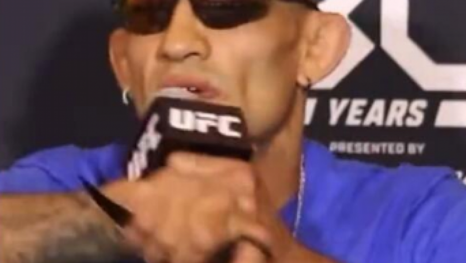 POTPUNO JE PRSO! MMA boracio vadio nož, pa pričao kako je jurio medveda