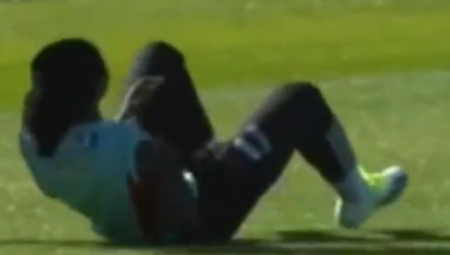 UŽASNE SCENE NA SVETSKOM PRVENSTVU Mlada fudbalerka izgubila svest na treningu, hitno prebačena u bolnicu (VIDEO)