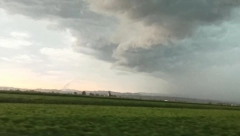 SNIMLJEN TORNADO U KOMŠILUKU Razorno nevreme poharalo Sloveniju