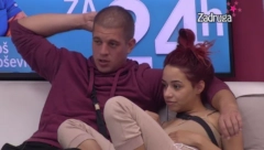 PALČICA PREVARILA PETRUĆIJA! Spakovala kofere i ostavila ga, zabila mu nož u leđa sa ovim muškarcem! (FOTO)