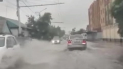 POGINULO 10 LJUDI, STRADALA I DECA Uragan u Rusiji pokosio sve pred sobom (VIDEO)