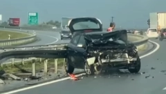JEZIV UDES NA AUTO-PUTU MILOŠ VELIKI Delovi automobila rasuti po putu (VIDEO)
