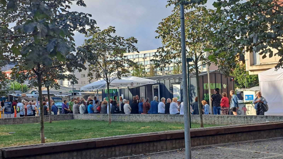 "КUĆICA ZDRAVLJA" NA PLATOU КRAJ VIŠКE ULICE (FOTO)