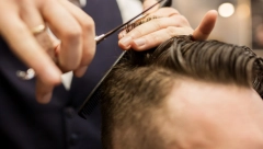 "NISI BIO KOD HIRURGA" Nišlija nezadovoljan frizurom, zatražio savet, dobio urnebesne odgovore