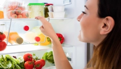 LJUDI MASOVNO STAVLJAJU SIROVI PIRINAČ U FRIŽIDER Kada čujete razlog, odmah ćete početi i vi to da radite