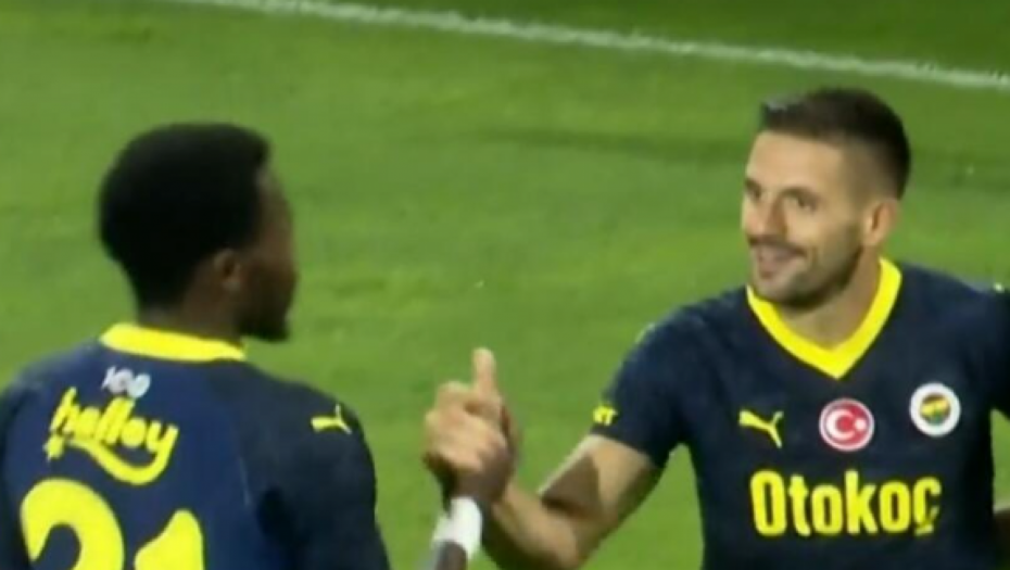 DUŠAN TADIĆ ZAPOČEO MAGIJU U DRESU FENERA Srbin postigao prvenac za turskog velikana, dobio veliku čast (VIDEO)