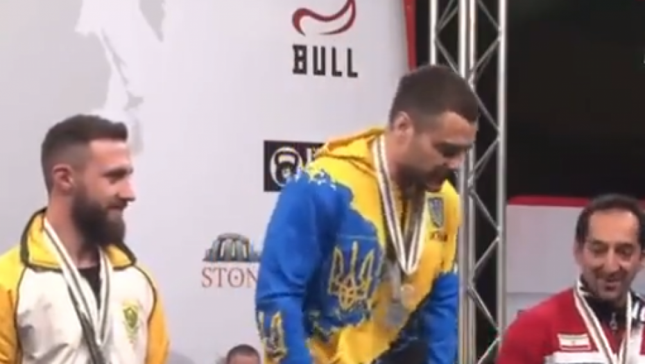 TENZIJE SE NE SMIRUJU Ukrajinac odbio da se rukuje, a sve zbog ovog razloga (VIDEO)