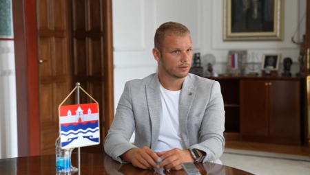 "AKO BRANITE SVOJE IMATE SANKCIJE-AKO IZDATE IMATE NAGRADE" Stanivuković protiv sankcija zvaničnicima SRPSKE