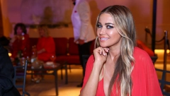 BARBIMANIJA NI NJU NIJE ZAOBIŠLA Karmen Elektra zapalila društvene mreže svojim fotosima u roze kupaćem