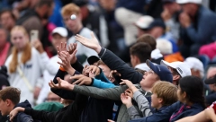 MNOGI JE KRITIKUJU, ALI SE ONA NE OBAZIRE Što manje odeće imam na sebi, to sam bolja: Najpoznatija golferka mami uzdahe muškaraca (FOTO)