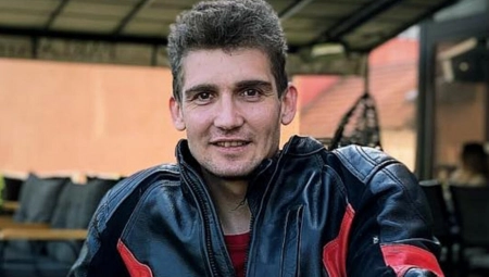 OVO JE MOTOCIKLISTA (30) KOJI JE NASTRADAO U UDESU KOD BREZE: Sudario se sa autom, povredama podlegao u bolnici (FOTO)