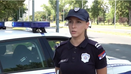 MUP APELUJE POSEBNO NA MLADE VOZAČE: "Ne dozvolite da neiskustvo za volanom uništi vaš i tuđi život" (VIDEO)