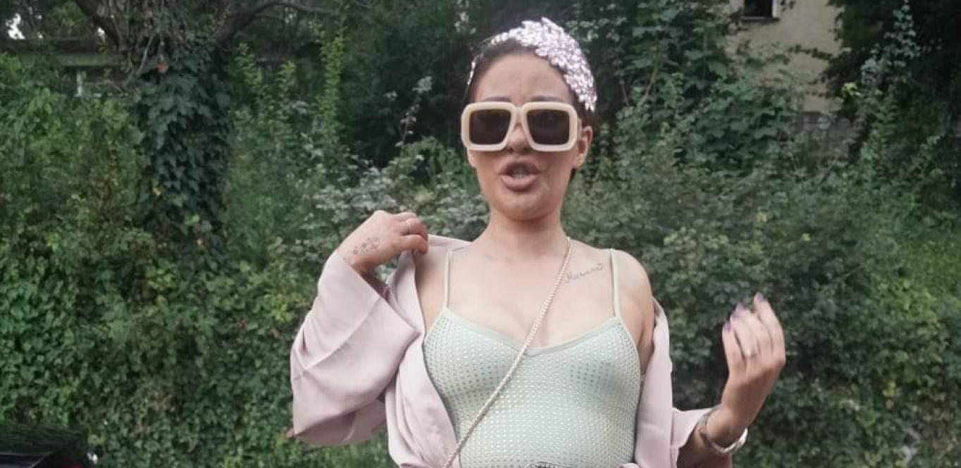 NAPOKON JE STIGLA! Ana Nikolić kasnila ćerci na rođendan pa došla prljava i isflekana! (FOTO+VIDEO)