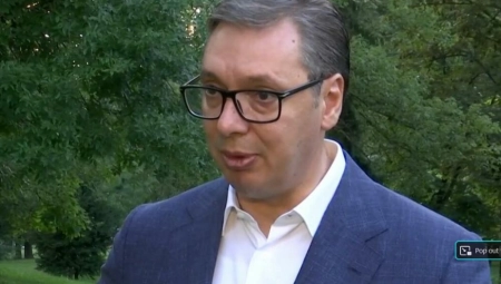 VUČIĆ OBJAVIO SJAJNE VESTI Inflacija u Srbiji pala na 12,5 odsto, a evo šta je rekao za cene nafte