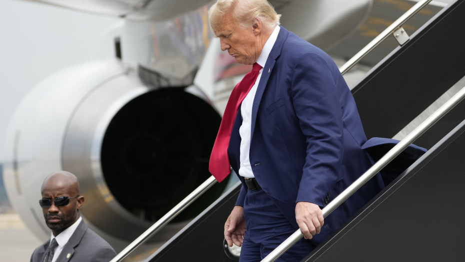 TRAMP NAJAVIO DIKTATURU Donald izazvao politički zemljotres u Vašingtonu, ovo mu neće oprostiti