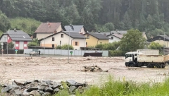 DRAMATIČNE SLIKE IZ SLOVENIJE, BUJICE NOSE SVE PRED SOBOM Najmanje troje stradalo, počele su evakuacije (FOTO/VIDEO)