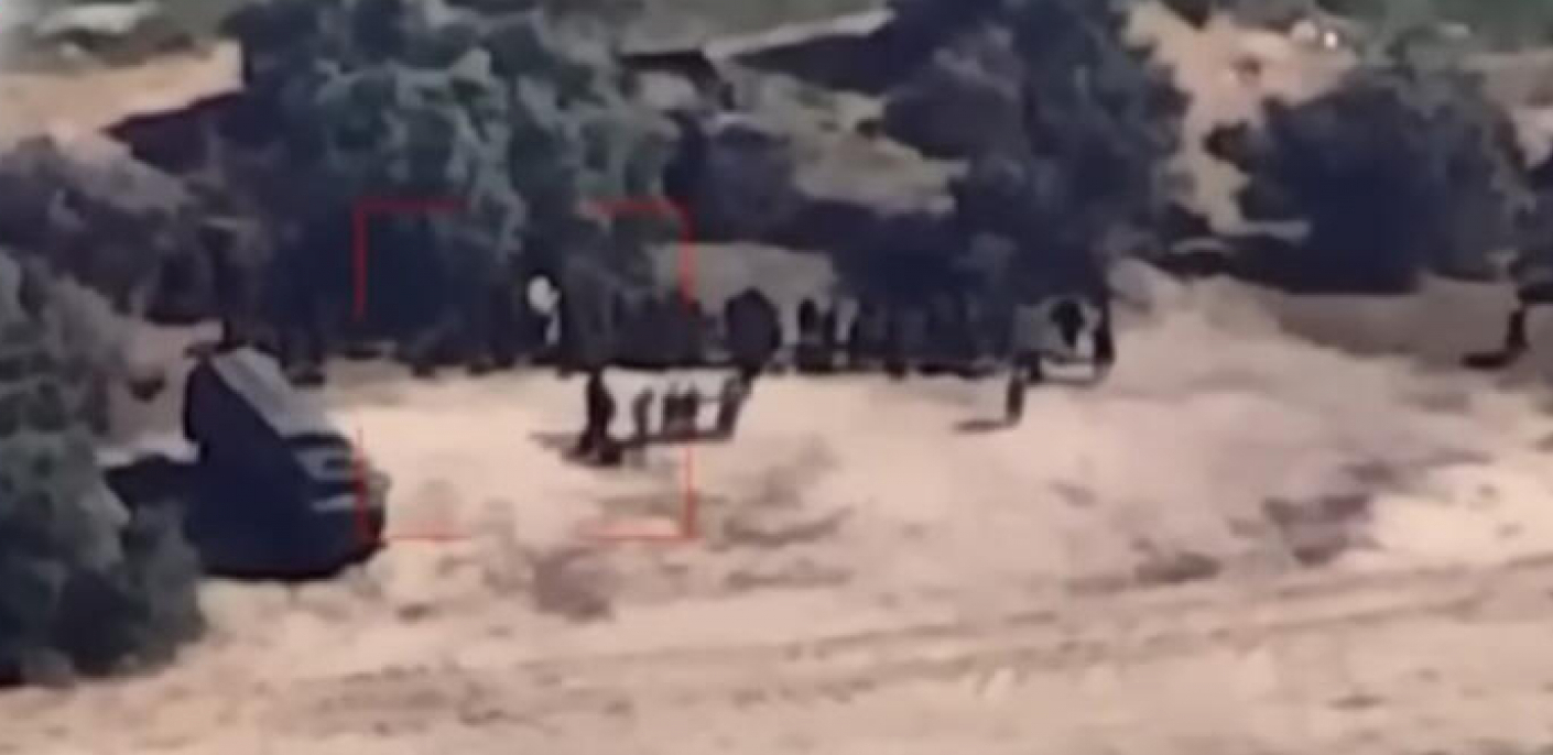 KRVOPROLIĆE U UKRAJINI Više od 200 Rusa poginulo kad su rakete pretvorile kamp na plaži u vatrenu kuglu (VIDEO)