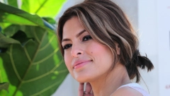 NAJLAKŠA ODLUKA KOJU JE IKAD DONELA Eva Mendes progovorila o majčinstvu, evo šta je poručila ženama