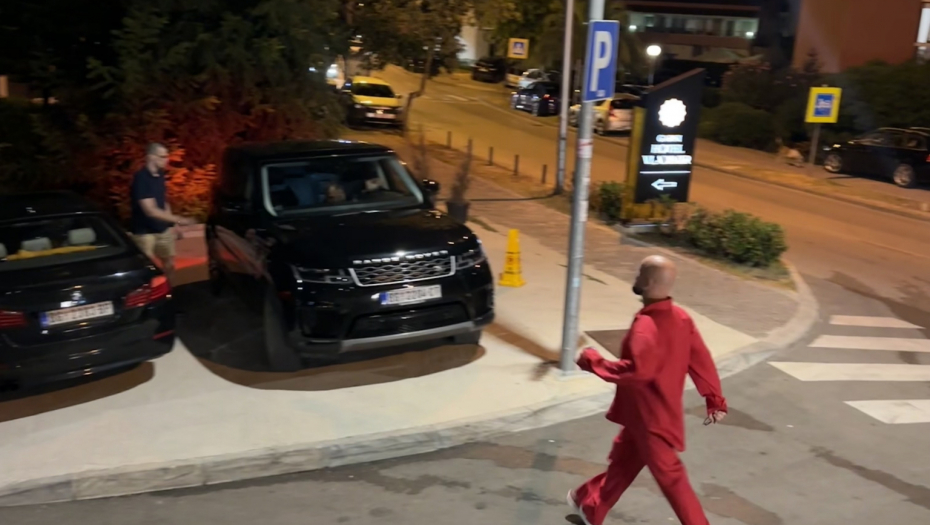 BOBAN HAMILTON Alo! u Crnoj Gori naleteo na popularnog crnogorskog pevača koji fura svetske trendove