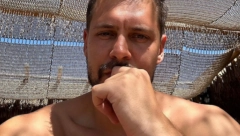 ŽENE ŽUDE ZA NJIM! Miloš Biković se skinuo i napravio pometnju na društvenim mrežama! (FOTO)