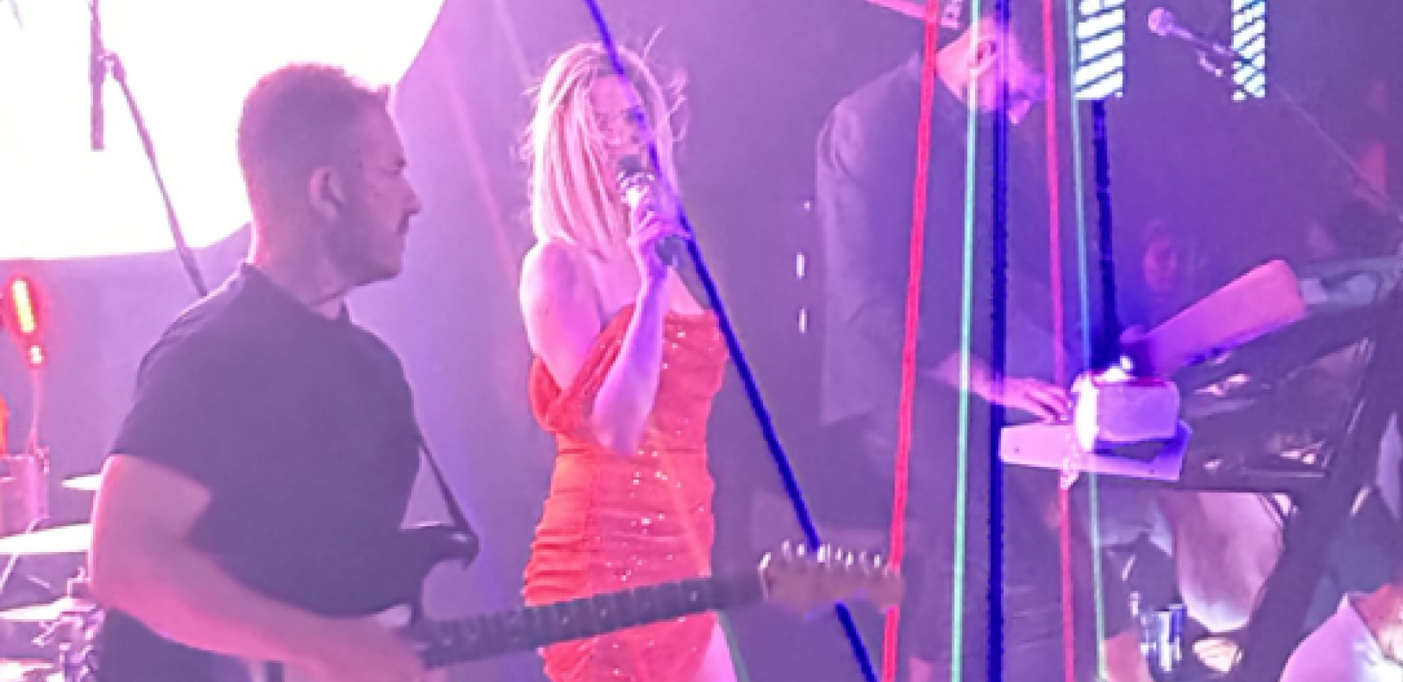 ALO! U CRNOJ GORI! Milica Pavlović napravila lom u Budvi! (FOTO)