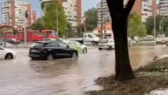 BEOGRAD NEPREPOZNATLJIV! Izbegavajte ove delove grada, na ulicama su reke! (FOTO/VIDEO)