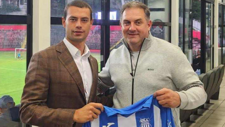 PRELEP GEST "ROMANTIČARA" OFK Beograd donirao 100.000 dinara dečijem odeljenju bolnice u Užicu