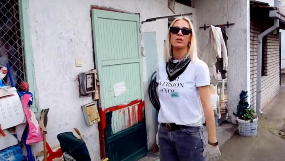 ŽIVELA ISPOD MOSTA U STRAĆARI! Vesna Đogani detinjstvo provela u bedi, a sada je pokazala i kako je to izgledalo, šokirala sve! (FOTO)