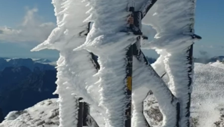 "AVGUST 2023, SREĆAN BOŽIĆ" Pao sneg u Italiji (FOTO/VIDEO)