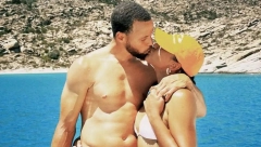 UŽIVANCIJA Stef Kari nišani prsten iz Grčke