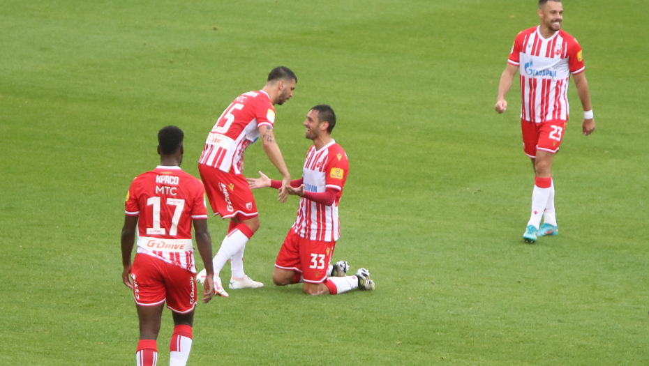 MIĆKOV PRVENAC I TO NA SVOJ JUBILEJ Vezista Zvezde postigao gol na svom 100. meču (VIDEO)