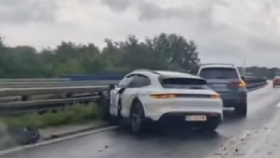 SUDAR NA AUTO-PUTU KOD MOKOLUŠKOG BRDA Policija stigla na mesto udesa (VIDEO)