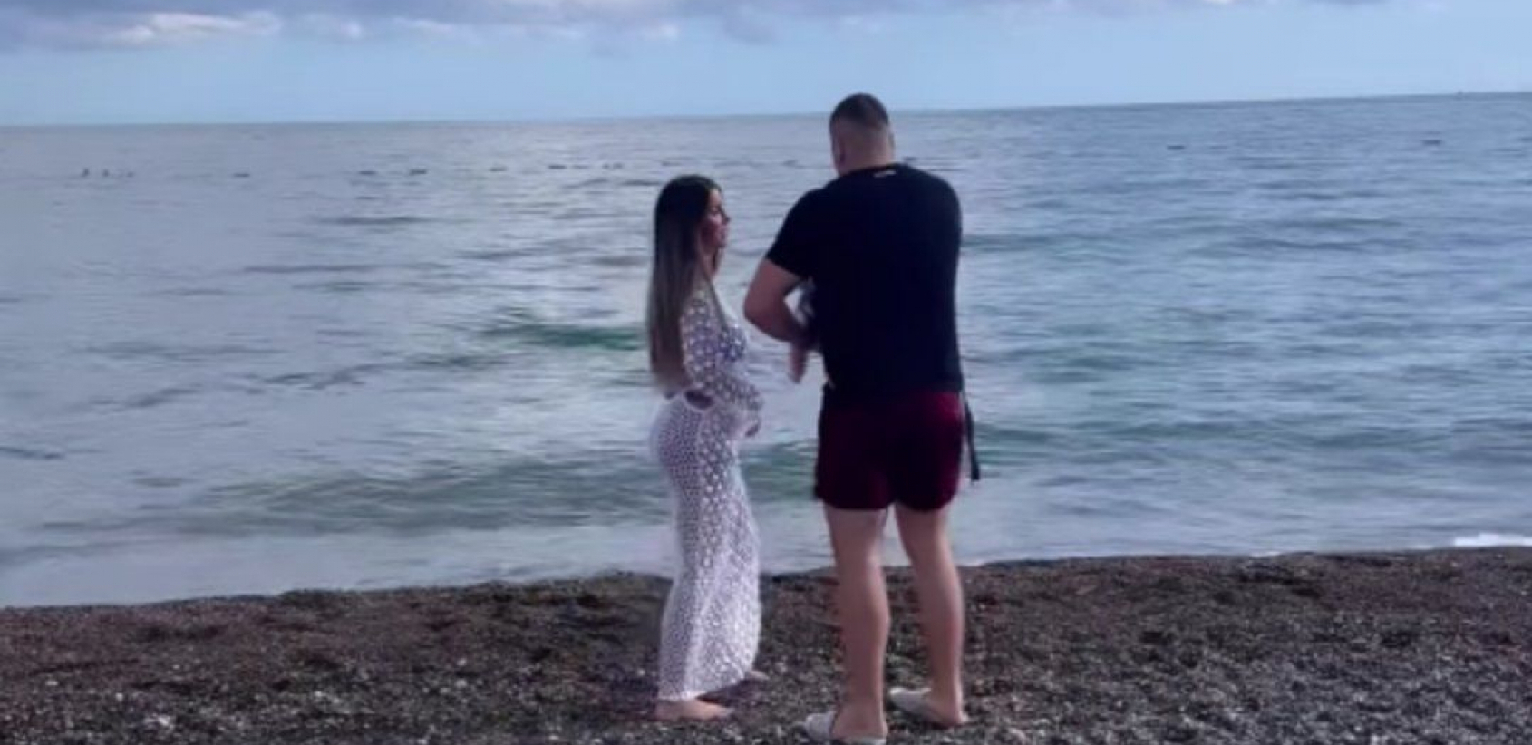 PONOVO NA OKUPU Jelena podelila snimak koji topi srca, Sloba pokazao da mu je porodica na prvom mestu! (FOTO)