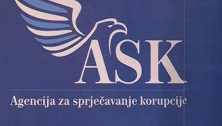 SKANDAL TRESE CG: Privatnoj firmi iz Srbije dali pristup svim podacima o javnim funkcionerima