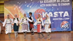 NIS podržao boravak dece u Košarkaškom kampu „Kasta“ u Ivanjici (FOTO)