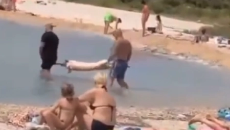 "VAŽNO JE DOBRO POSOLITI PRASE" Hit snimak iz Budve, ljudi u neverici gledaju u ovo