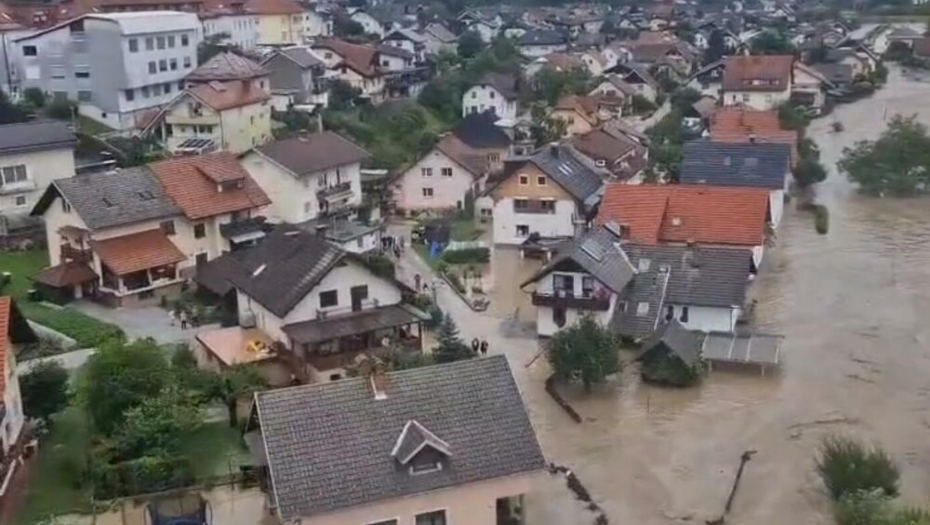 DRAMA U LJUBLJANI Vojska ušla u potopljeni podrum, sedmorica završila u bolnici