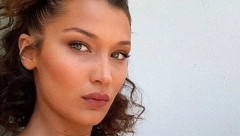 SAVRŠENA ZA VISOKE LETNJE TEMPERATURE Botičeli bob za elegantan izgled, lako se stilizuje i ne treba vam pegla