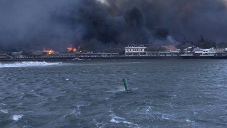 "KAO DA JE PALA BOMBA" Pilot snimio užasne posledice požara na Havajima (VIDEO)