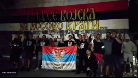 KAD JE BILO STANI-PANI STIZALI SU NIKŠIĆANI! Nakon što je prekrečena u Podgorici, trobojka osvanula u Nikšiću