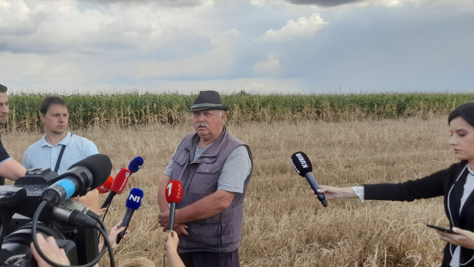 "PILOTU SAM MAHNUO OKO POLA 9" Svedok iz Batajnice video avion koji je tri sata kasnije pao