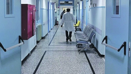 SRBIN POVREĐEN NA LEFKADI, OPERISALI GA SATIMA Ogromni talasi mu polomili butnu kost