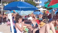 STIGLI PARADAJZ TURISTI Prizor sa crnogorske plaže i komentar koji je razbesneo ljude