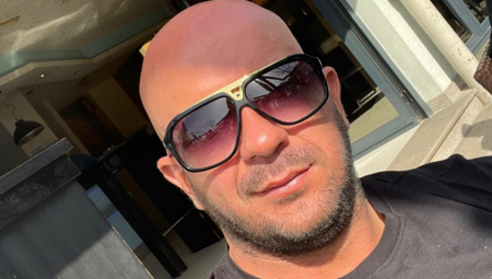 MONSTRUM DRŽAO LAJV NA INSTAGRAMU "Ubio sam oca i sina"