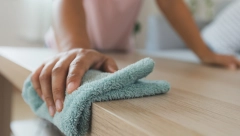 REŠITE SE PRAŠINE KOJA VAM SE LEPI ZA NAMEŠTAJ Efikasan trik koji će vam drastično olakšati život