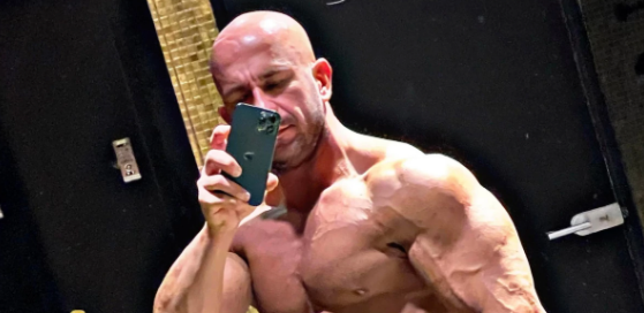 MOBILNI TELEFON MONSTRUMA IZ GRADAČCA POSLAT NA VEŠTAČENJE U NEMAČKU Nerminov telefon krije misteriozne poruke i mejlove